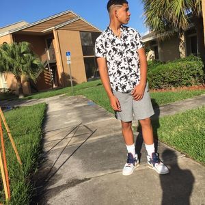 Meet your Posher, Alexis